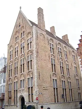 Huis De Croone ligt op de hoek van de Sint-Jansstraat.