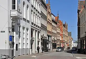 De Academiestraat, gezien van uit de Vlamingstraat