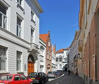 Cordoeaniersstraat, in de richting van het Sint-Jansplein