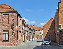 De Groenestraat bij het kruispunt met Rozendal