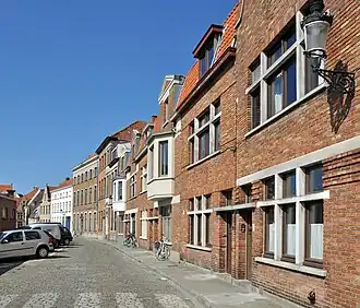 De Jakobinessenstraat, gezien naar de Nieuwe Gentweg toe