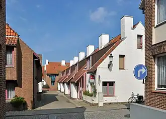 De Sint-Brunostraat, gezien van uit de Balsemboomstraat