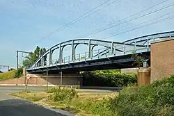 De vroegere spoorbrug over de Blankenbergse Steenweg in Sint-Pieters (Brugge), nu vervangen door een nieuwe brug.