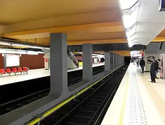 Perrons van station Beekkant.