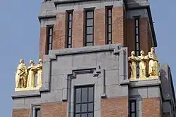 vergulde beeldengroepen (1938), Vorst