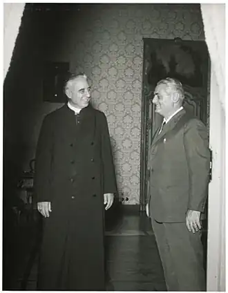 Brunetto Bucciarelli Ducci, voorzitter van de Kamer van Afgevaardigden ontvangt Bucciarelli_Lambertini (23 september 1967)