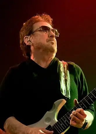 Roeser live op Wacken Open Air met Blue Öyster Cult in 2016