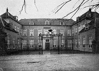 Huis Buitenrust in 1903, negen jaar voor de sloop