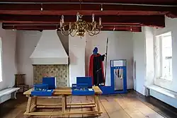 Een van de torenkamers in het steenhuis na de restauratie van 2017