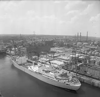 De Otto Hahn in de haven van Hamburg (1970)
