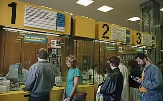 Loket van het hoofdpostkantoor in Bonn, 1988