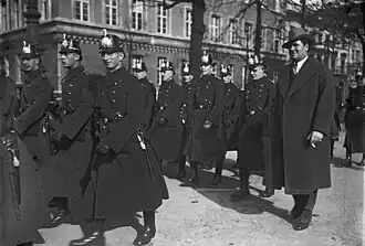 George Bancroft (rechts)