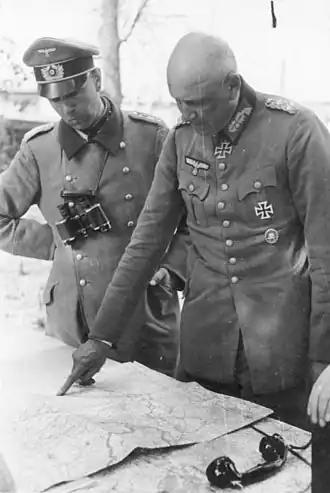 Adolf Strauß (rechts), juni 1941
