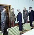 DDR-leider Erich Honecker ontvangt Oestinov (1984)
