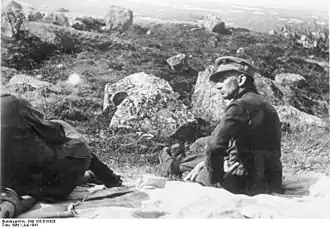 Eduard Dietl als General der Gebirgstruppe in de Russische toendra (1941).