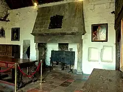 Ridderzaal schouw links Armada table