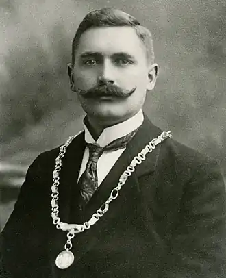 Burgemeester F. Tjaberings