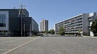 Appartementen Burgemeester van Grunsvenplein, rechts op foto