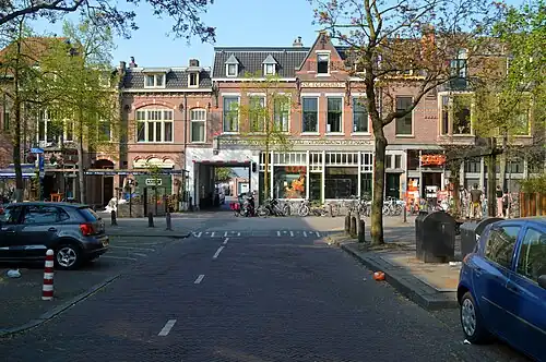 Burghardt van Den Berghstraat, gezien vanuit de Leemptstraat.