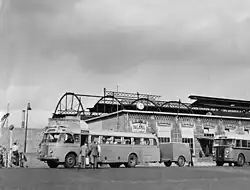 Het in 1944 beschadigde station, foto 1949.