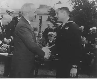 President Truman die Bush de Medal of Honor overhandigt