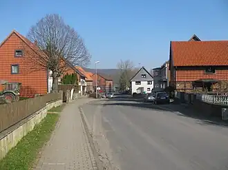 De straat Oberdorf in Hahausen