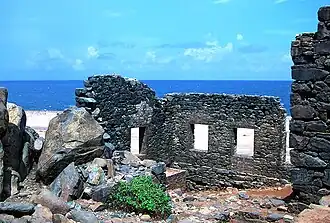 Goudstamperijruïne te Bushiribana