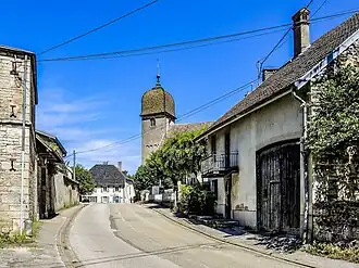De hoofdstraat en de kerk