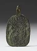 Byzantijns amulet, 5e of 6e eeuw. Op deze zijde is een oog afgebeeld dat wordt aangevallen door een leeuw, slang, schorpioen, ooievaar en speren. Op de andere zijde is Salomo als ruiter afgebeeld die Lilith aan zijn speer rijgt. Het amulet zou de drager moeten beschermen tegen het Boze Oog.