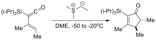 Voorbeeld van cycloadditie met een zwavelylide