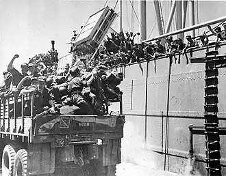 Het derde Bataljon debarkeert te Makassar.