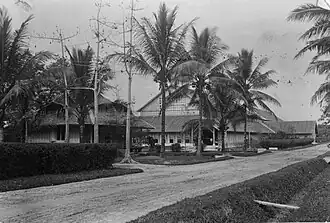 Kantoor en fermenteerschuur op de onderneming Tanah Radja