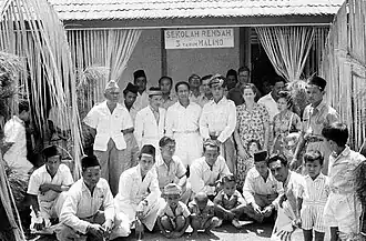Plechtige opening van een school in Malino, Sulawesi (1949)