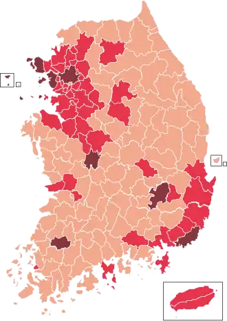 alt=Kaart van de uitbraak in Zuid-Korea (per 6 maart): ■&nbsp;Bevestigd 1~9 ■&nbsp;Bevestigd 10~99 ■&nbsp;Bevestigd 100~499 ■&nbsp;Bevestigd 500~999 ■&nbsp;Bevestigd 1000~9999 ■&nbsp;Bevestigd ≥10000