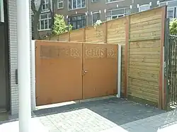 Kunstwerk OVER, Over-eind, 2018