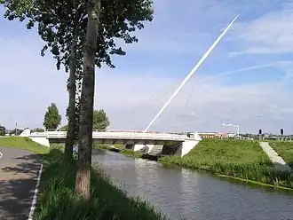 Brug 'De Luit' over de Hoofdvaart bij Hoofddorp, ontwerp: Calatrava
