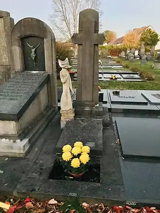 Het graf van August en Jozef De Wilde op de Campo Santo begraafplaats te Sint-Amandsberg