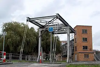 Ophaalbrug bij sluis n° 5