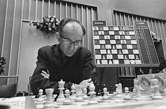 Van den Berg tijdens het Hoogovenstoernooi, januari 1966