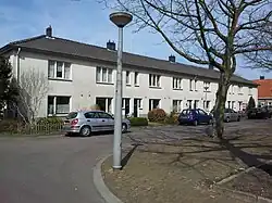 Rijtjeshuizen aan het Castorplein 7-21 in Amsterdam-Noord.