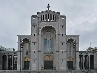 Voorzijde kathedraal (2016)