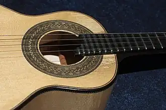 Cavaquinho van luthier João Batista
