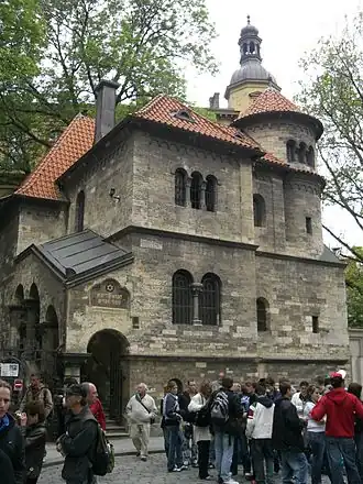 Een van de gebouwen van het museum