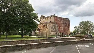 De toegangspoort tot het kasteel