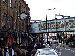 Camden Town: de Chalk Farm Road