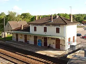 Station Champigny-sur-Yonne