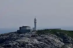 Channel Light, een vuurtoren gelegen op het rotseiland Channel Head