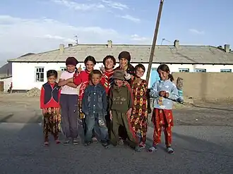 Groep kinderen te Moerghob