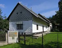 Huis in het dorp (2011)