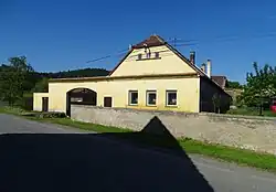 Huis in het dorp (2015)